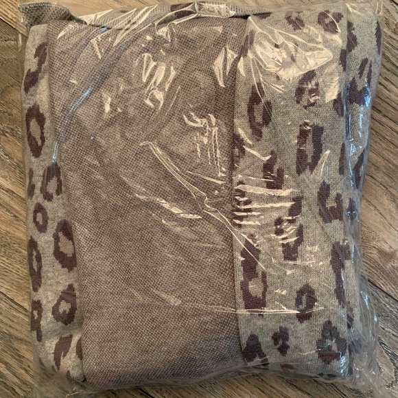 NWT G BY GIULIANA JACQUARD SWEATER KNIT DUSTER‎ CARDIGAN GRAY LEOPARD XS - Picture 12 of 12